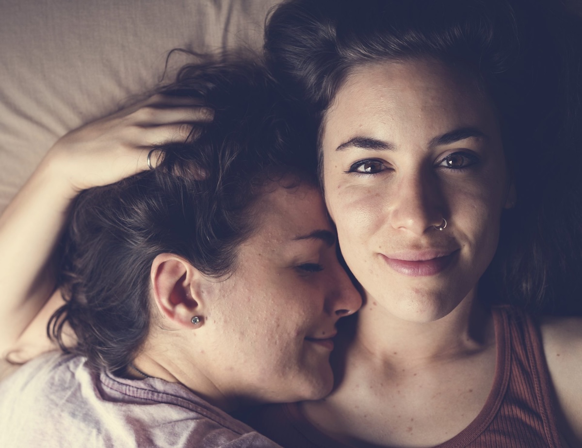 Igniting Romance: Lesbian Dating in Illinois Claims the Spotlight